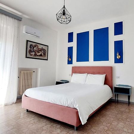 2 Santi - Suite And Rooms Λέτσε Εξωτερικό φωτογραφία