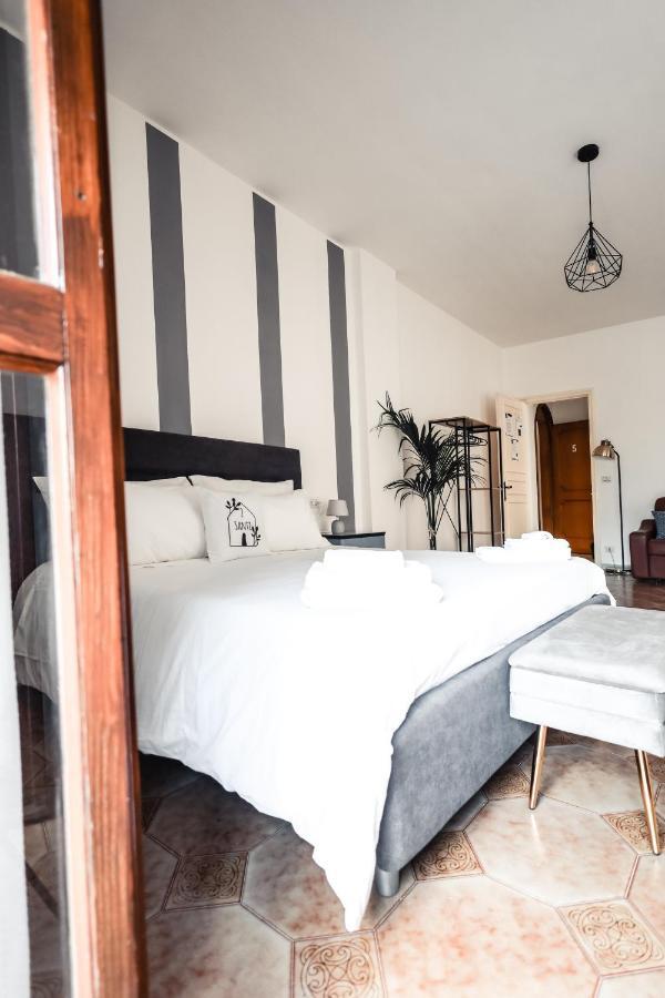 2 Santi - Suite And Rooms Λέτσε Εξωτερικό φωτογραφία