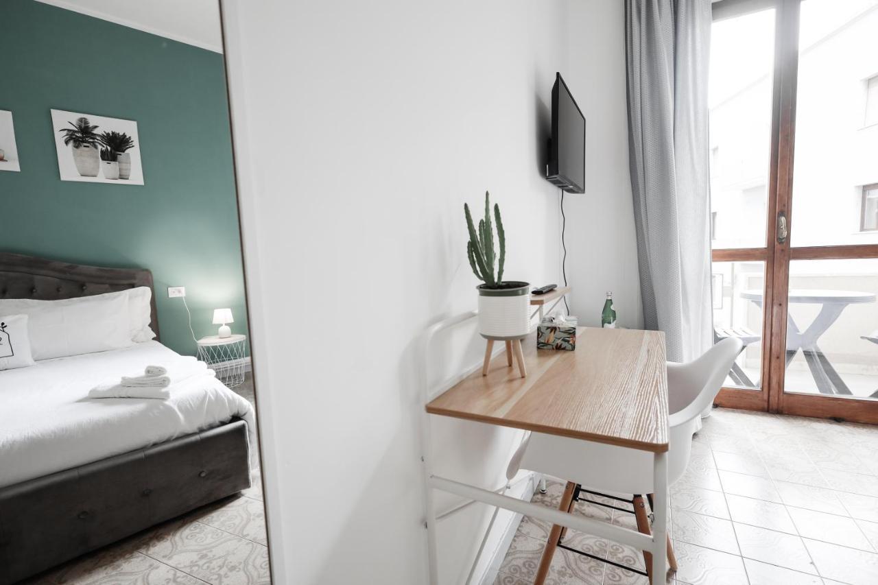 2 Santi - Suite And Rooms Λέτσε Εξωτερικό φωτογραφία