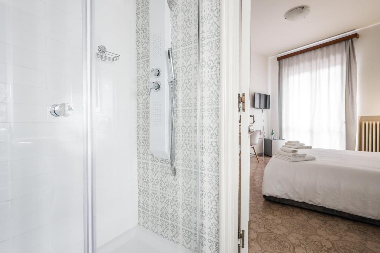 2 Santi - Suite And Rooms Λέτσε Εξωτερικό φωτογραφία
