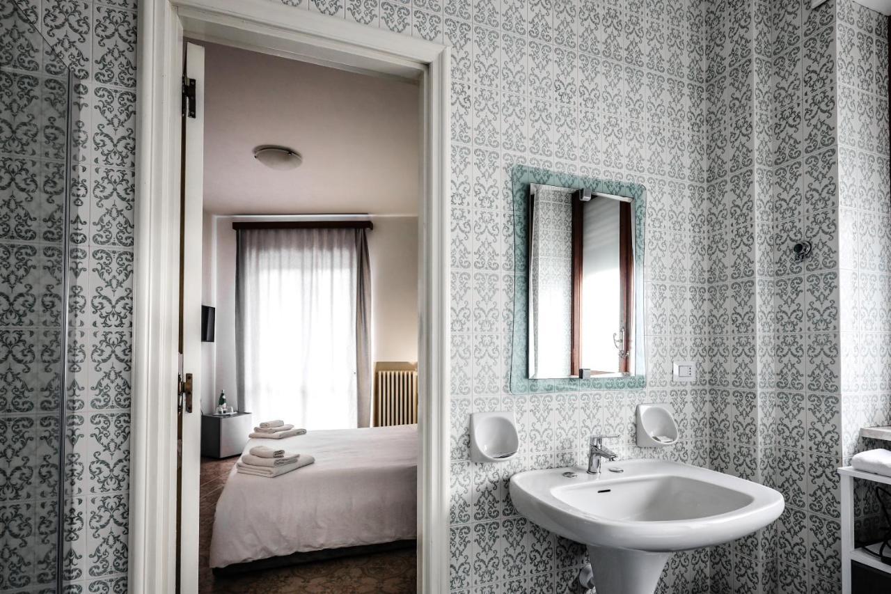 2 Santi - Suite And Rooms Λέτσε Εξωτερικό φωτογραφία